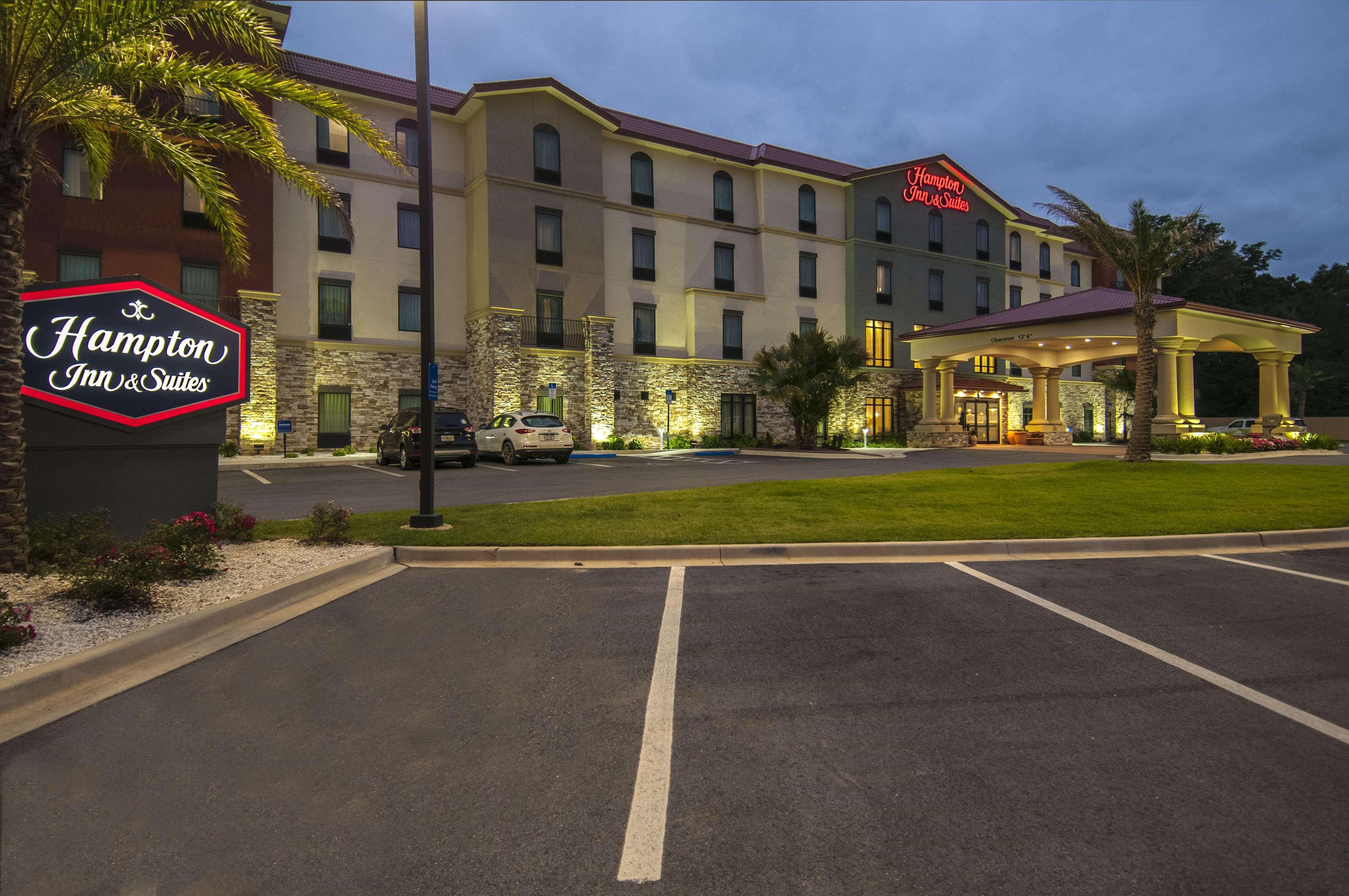 Hampton Inn & Suites Pensacola/I-10 Pine Forest Road Ferry Pass Exterior photo